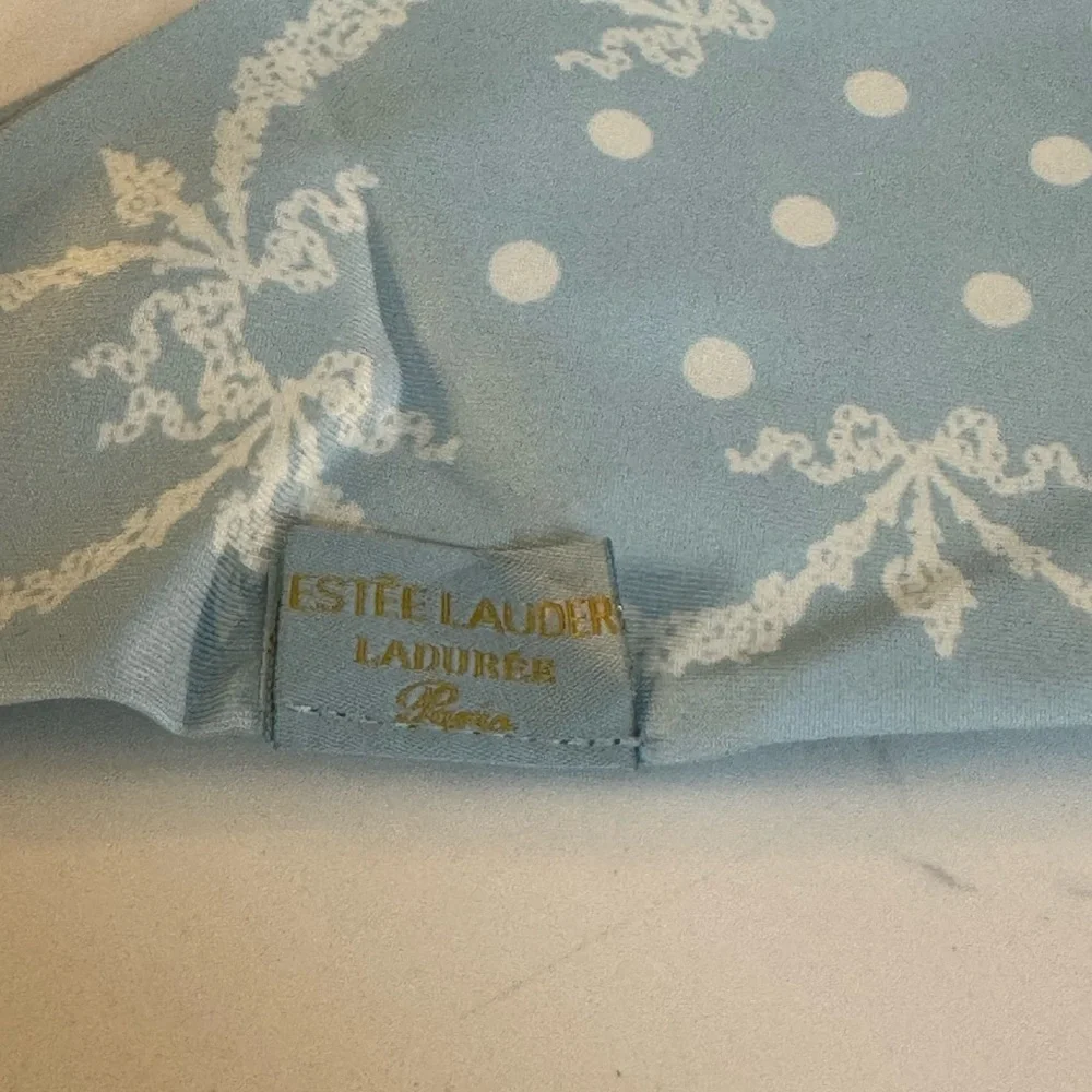 🩵 NWT ESTEE LAUDER X LADUREE SCARF! - Picture 6 of 8